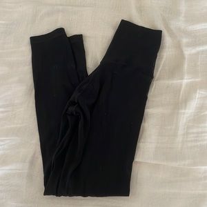 Xs 7/8th length American Eagle Cross Over leggings